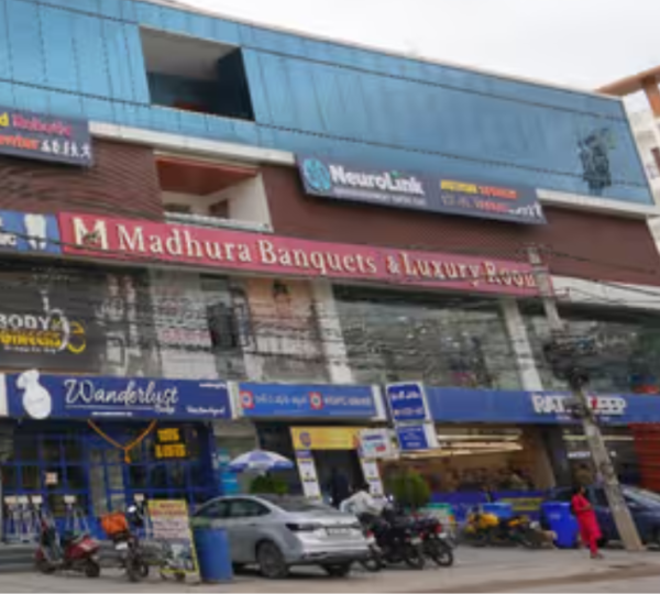  Madhura Luxury Hotel